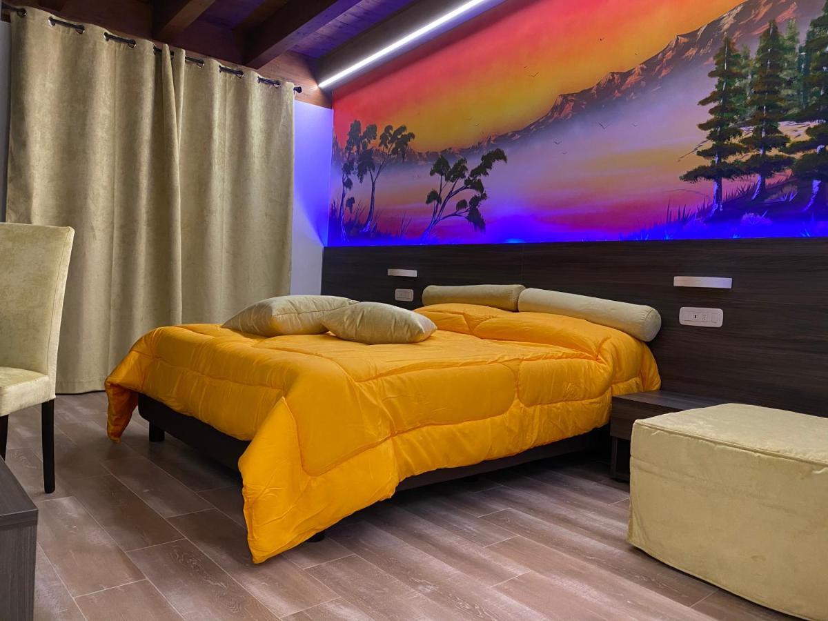 Oasilandia Bed & Breakfast Dorno Luaran gambar