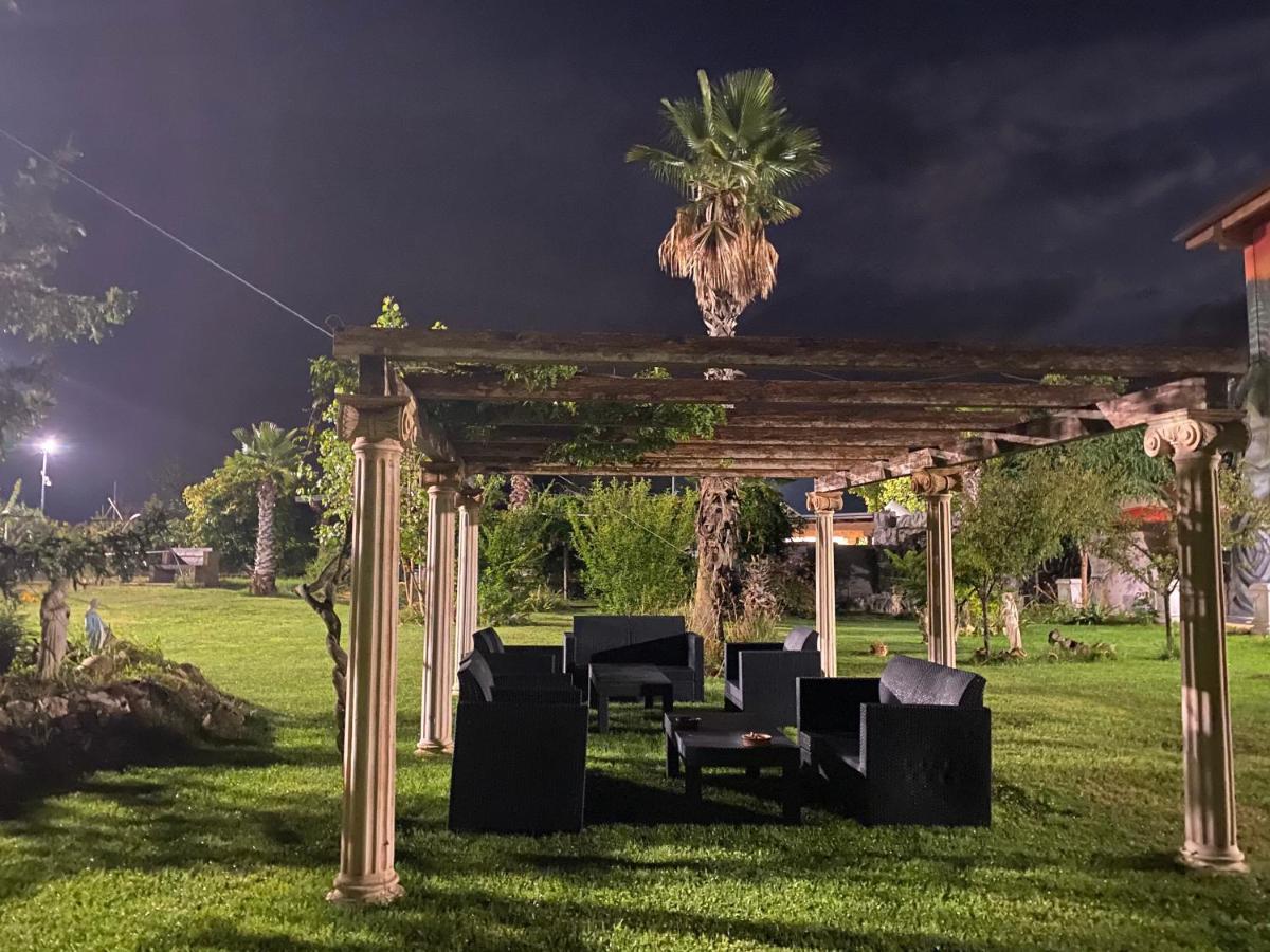 Oasilandia Bed & Breakfast Dorno Luaran gambar